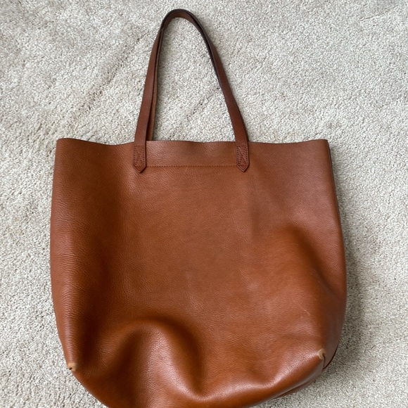 Madewell Transport Leather Tote - Picture 2 of 9